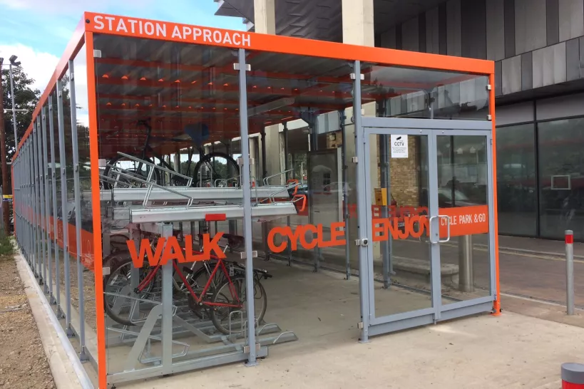 Station cycle hubs